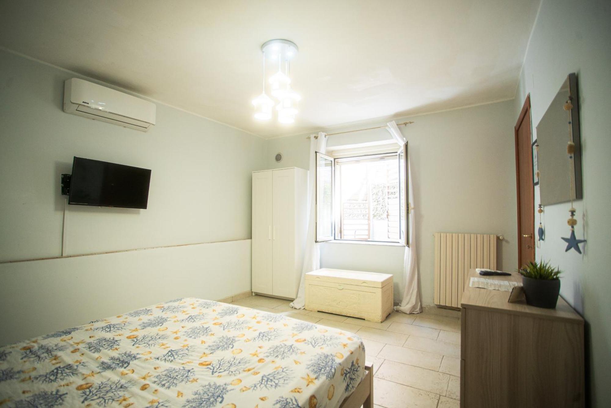 Lisaapartmenthouse살레르노 외부 사진